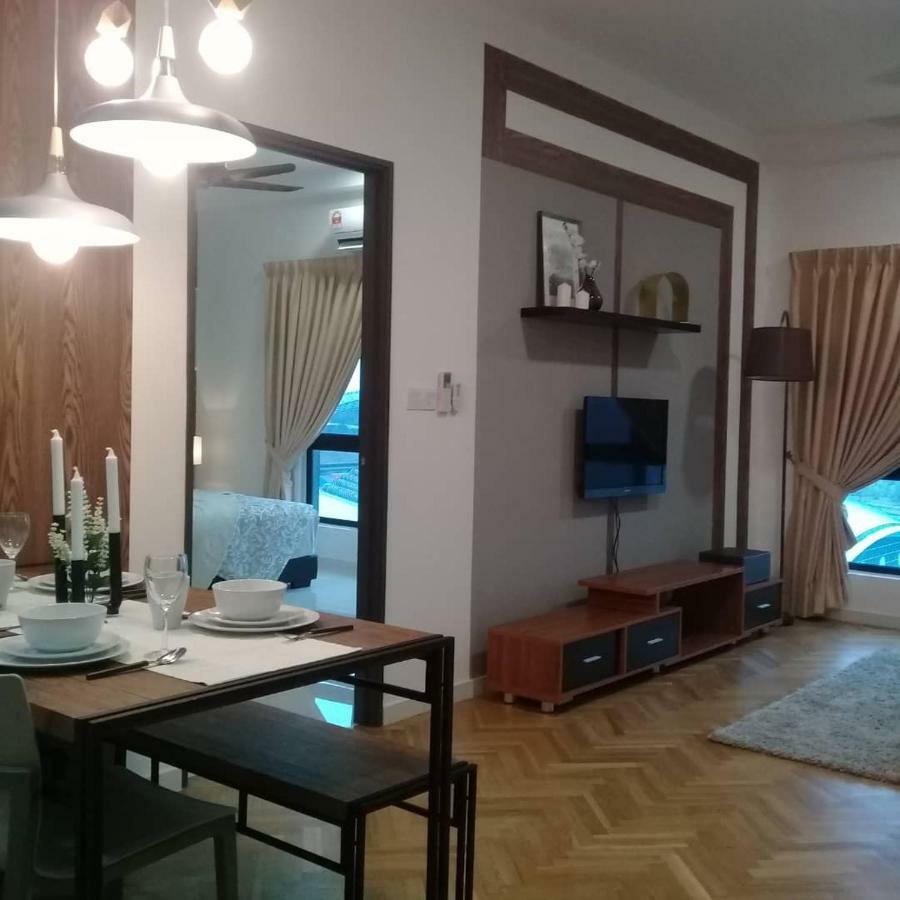 Adore Homestay@Emira Seksyen 13 Shah Alam, Msu, Stadium, Aeon Mall Экстерьер фото